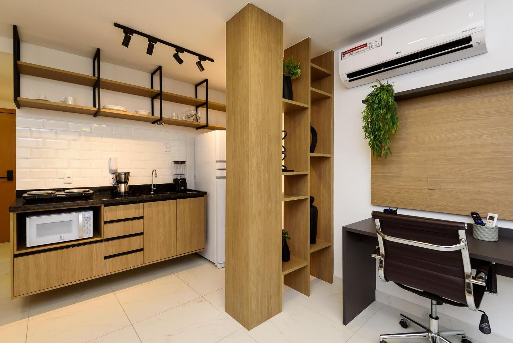 Com Workstation No Centro | Sd 80/1004 *